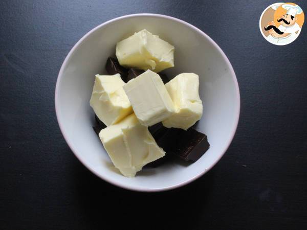 Brownie de chocolate fofinho e cremoso: Receita fácil e rápida - Preparação Passo 1