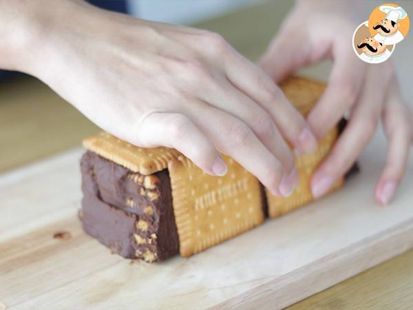 Bolo de bolachas e chocolate - Preparação Passo 4