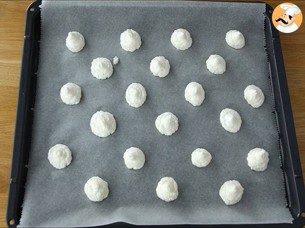 Bolinhos de coco do PetitChef - Preparação Passo 4