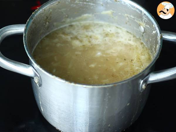 Sopa de cebola, um clássico - Preparação Passo 4