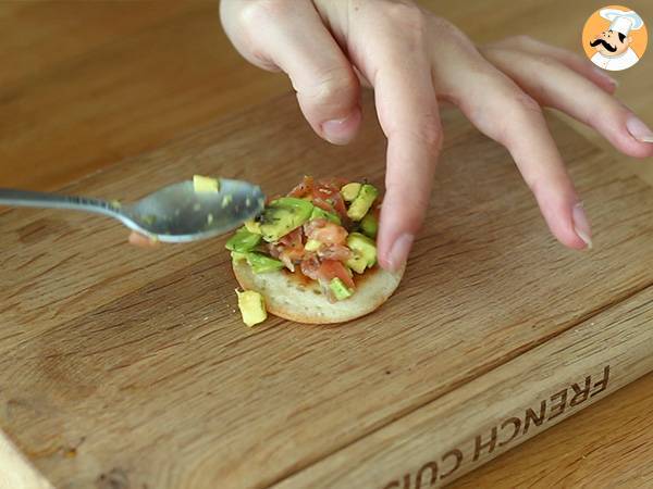 Tostas/Torradas com salmão e abacate - Preparação Passo 3