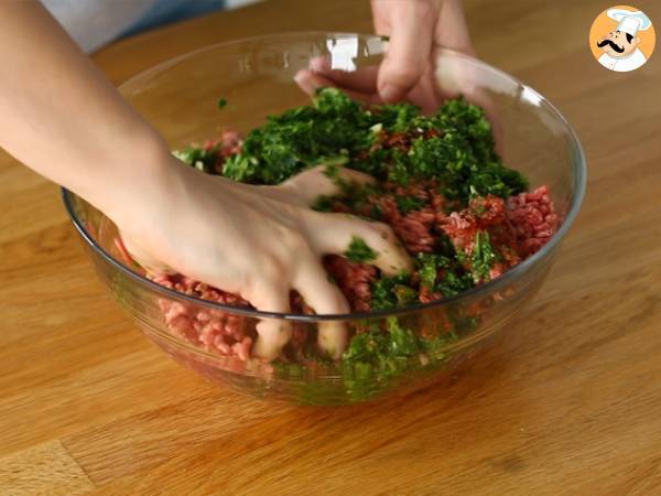 Tagine (tajine) de kafta (almôndegas de carne bem temperadas) - Preparação Passo 4