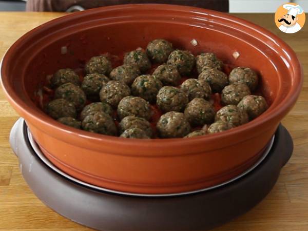 Tagine (tajine) de kafta (almôndegas de carne bem temperadas) - Preparação Passo 5