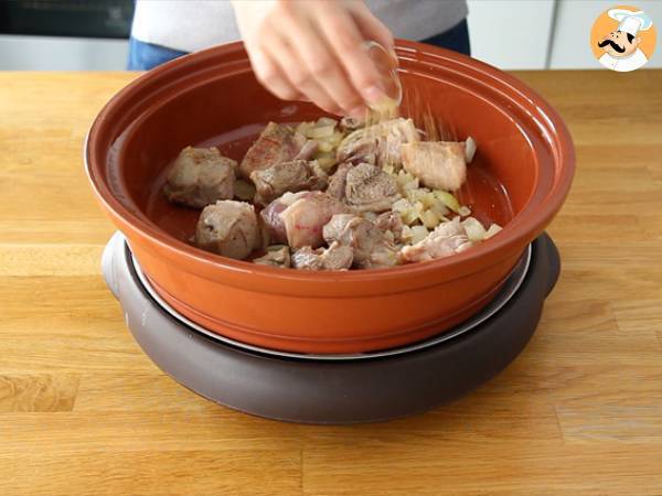 Tajine de cordeiro com ameixas secas (Cozido de cordeiro) - Preparação Passo 2