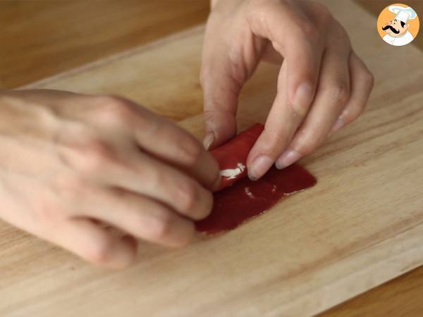 Enrolados de queijo e embutido - Preparação Passo 3