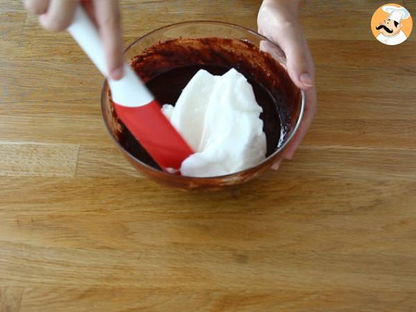 Bolo mousse de chocolate sem farinha - Preparação Passo 3