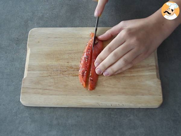 Makis de salmão defumado e abacate (clássico e Califórnia) - Preparação Passo 5