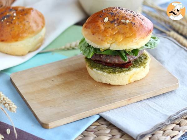 Hambúrguer à italiana (molho pesto, tomate seco, muçarela) - Preparação Passo 5