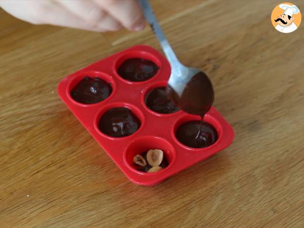 Pirulito para chocolate quente: chocolate preto + avelãs tostadas - Preparação Passo 2