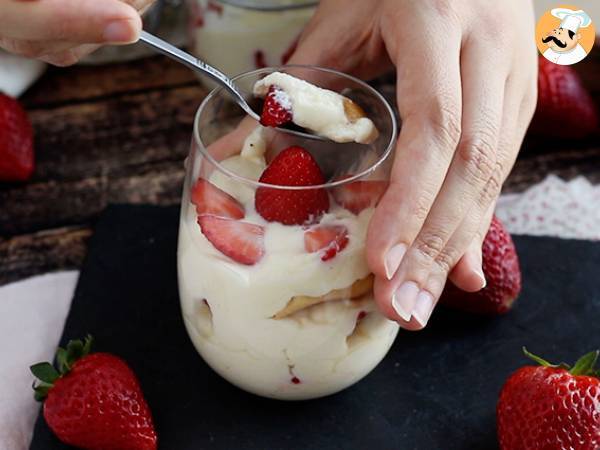 Tiramisu de morango (mais fácil) - Preparação Passo 7