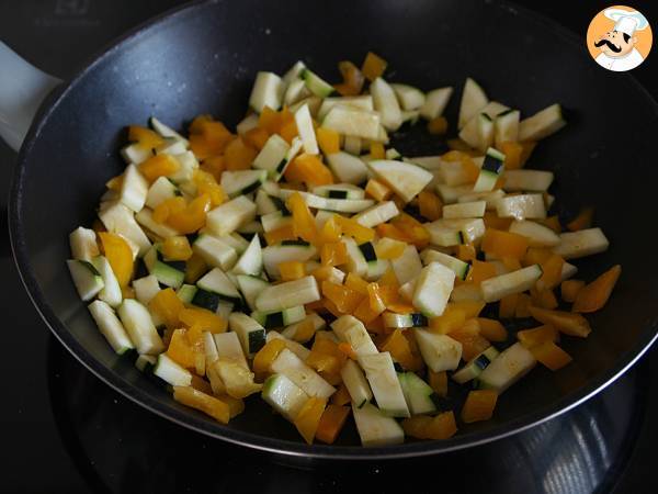 Omelete de pimentão e curgete (abobrinha) - Preparação Passo 2