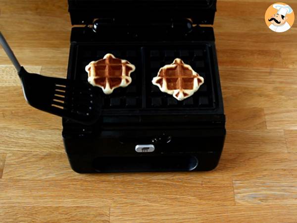 Waffles de chocolate (versão mini) - Preparação Passo 4