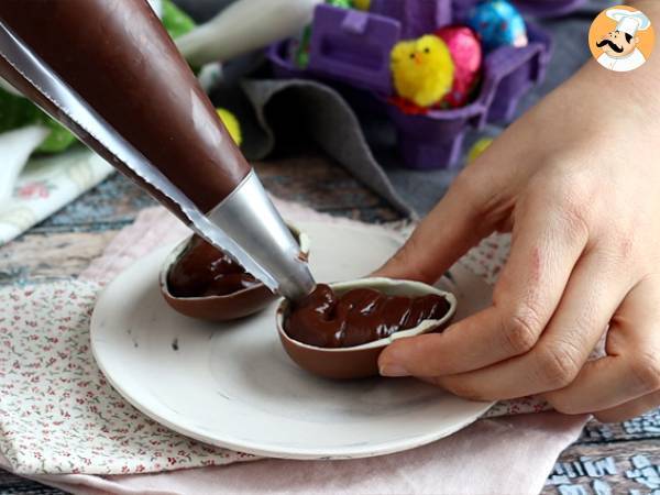 Ovos de Páscoa recheados com creme de chocolate e M&M's - Preparação Passo 4