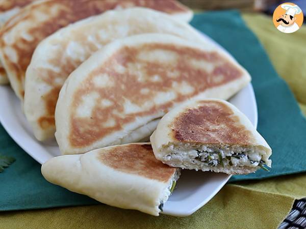 Pão turco recheado na frigideira, o Gözleme - Preparação Passo 9