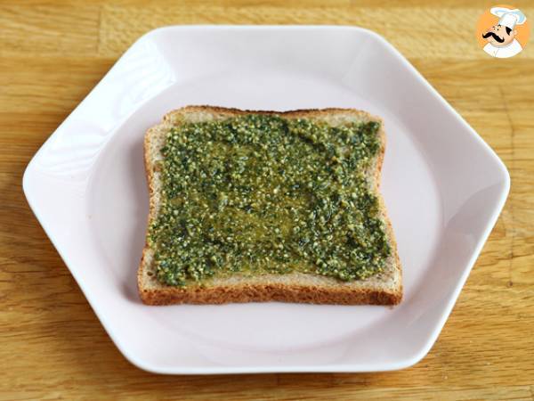 Bruschetta de pesto, tomate cereja e mozzarella - Preparação Passo 1