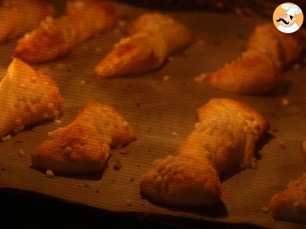 Torcidos folhados e recheados com creme pasteleiro - Preparação Passo 8