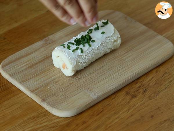 Rolinho de salmão (com pão de forma) - Preparação Passo 4