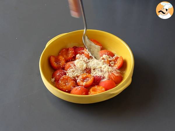 Crumble de damascos, uma receita crocante por fora e macia por dentro! - Preparação Passo 4