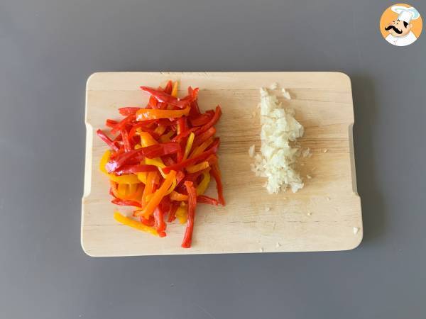 Macarrão com molho de pimentão e queijo Philadelphia - Preparação Passo 1