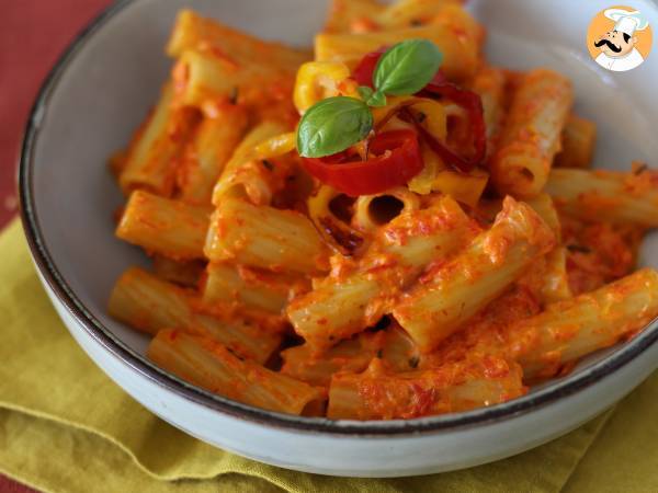 Macarrão com molho de pimentão e queijo Philadelphia - Preparação Passo 8