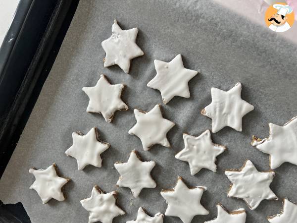 Biscoitos estrela de canela, o clássico do Natal - Preparação Passo 4