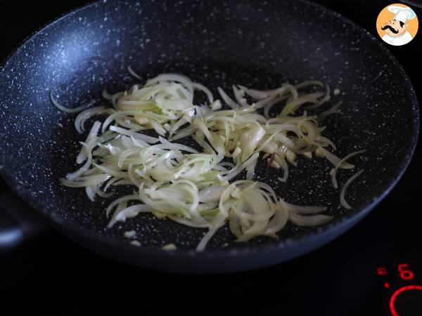 Carne desfiada com molho de tomate - Preparação Passo 3