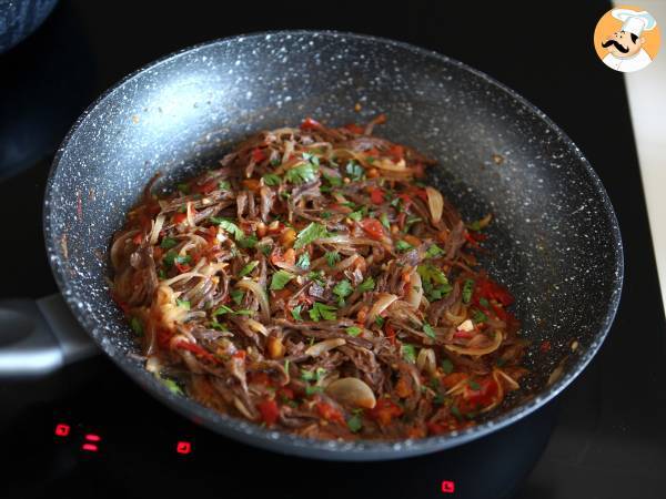 Carne desfiada com molho de tomate - Preparação Passo 5