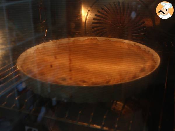 Torta invertida de chalota caramelizada com queijo feta - Preparação Passo 6