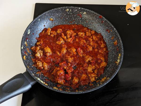 Risotto Alla 'Nduja, o arroz com linguiça e salame italiano - Preparação Passo 3