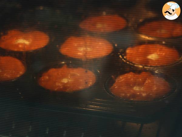 Muffins salgados, sabor tomate e mussarela - Preparação Passo 6