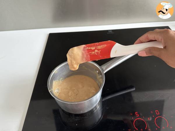 Brigadeiro de amendoim, um delicioso docinho brasileiro - Preparação Passo 2