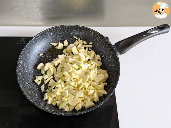 Macarrão cremoso com curgete (abobrinha) e iogurte grego - Preparação Passo 1