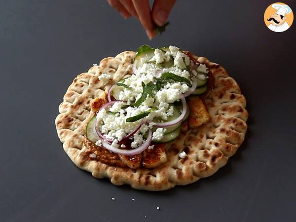 Gyros com queijo halloumi, uma versão vegetariana do sanduíche grego! - Preparação Passo 9