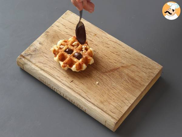 Waffles de frutas, chocolate e creme mascarpone - Preparação Passo 3