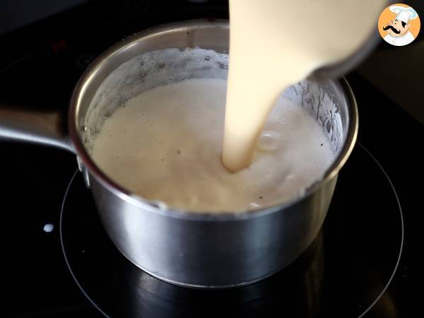 Cruffins recheados com creme e chocolate: a irresistível combinação de croissant e muffin - Preparação Passo 3