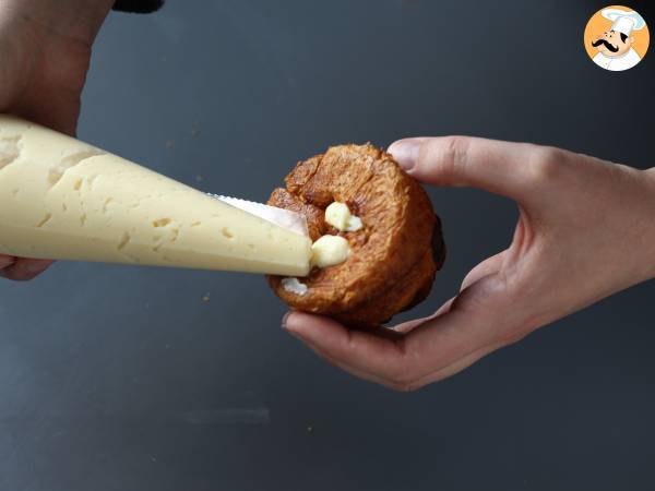 Cruffins recheados com creme e chocolate: a irresistível combinação de croissant e muffin - Preparação Passo 14