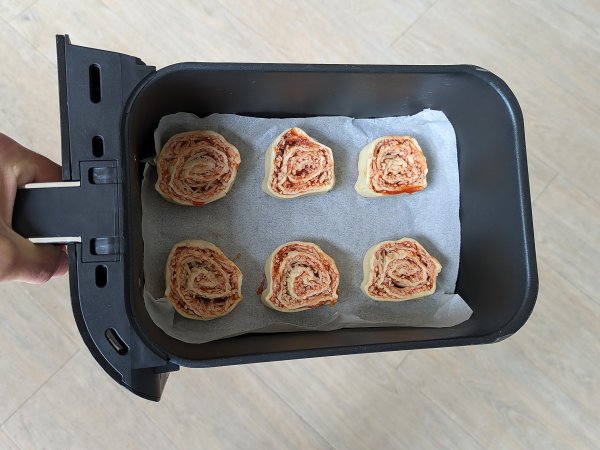 Rolinhos folhados na Air Fryer: receita rápida e fácil - Preparação Passo 6