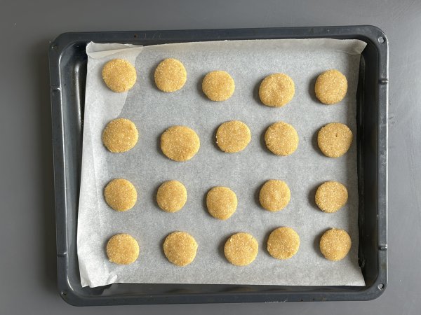 Ghriba de coco, o delicioso biscoito marroquino que derrete na boca e não leva farinha! - Preparação Passo 4