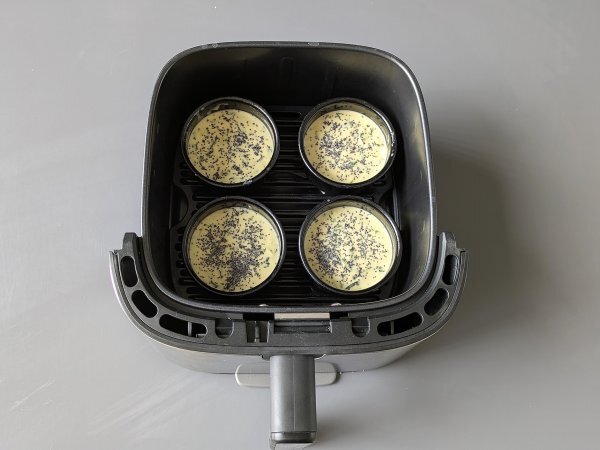 Muffins de abobrinha na Air Fryer: Receita leve e fofinha - Preparação Passo 6