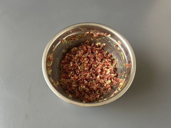 Tartare de fuet: releitura ibérica do tradicional steak tartar - Preparação Passo 4