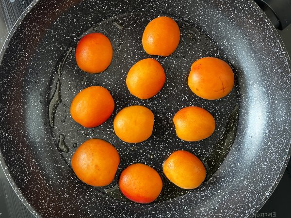 Salada refrescante de damasco assado, rúcula e burrata - Preparação Passo 2