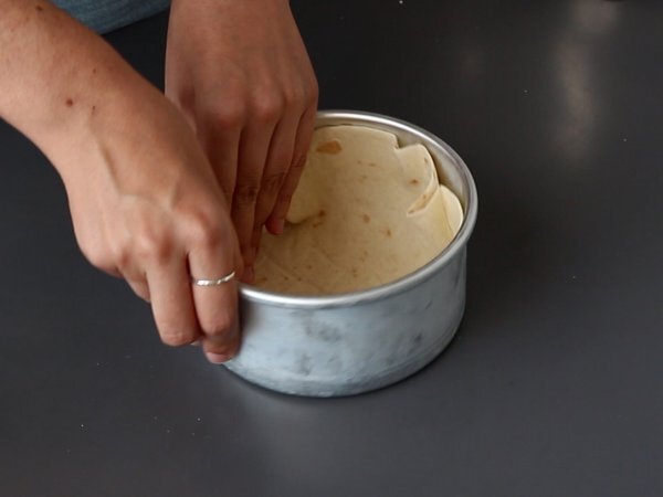 Quiche rústica com crosta de tortilha: leve, crocante e irresistível - Preparação Passo 2