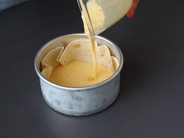 Quiche rústica com crosta de tortilha: leve, crocante e irresistível - Preparação Passo 3