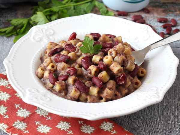 Macarrão com feijão: a receita cremosa e saborosa da vovó - Preparação Passo 6