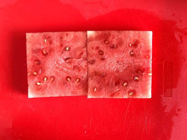 Sanduíche de melancia com feta e rúcula, a receita viral mais fresca para o verão! - Preparação Passo 2