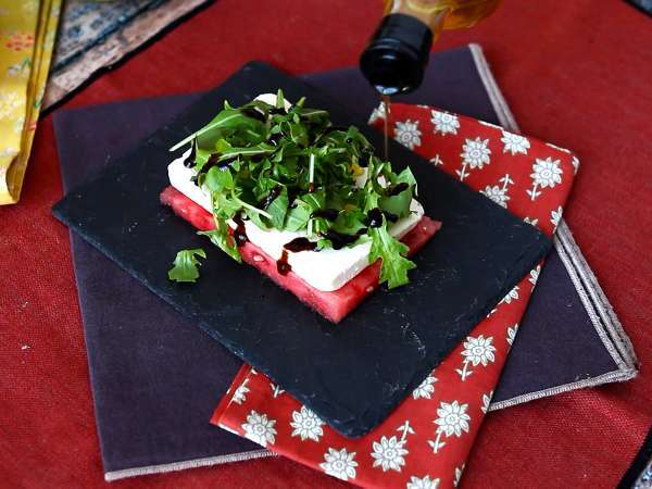 Sanduíche de melancia com feta e rúcula, a receita viral mais fresca para o verão! - Preparação Passo 4