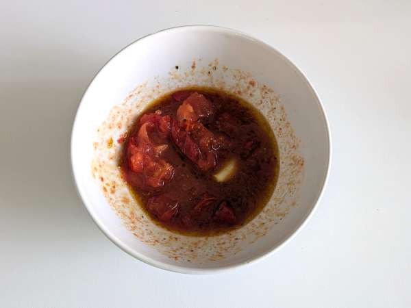 Cheesecake salgado com manjericão e tomate-cereja: ideia saborosa para bufês e aperitivos - Preparação Passo 8