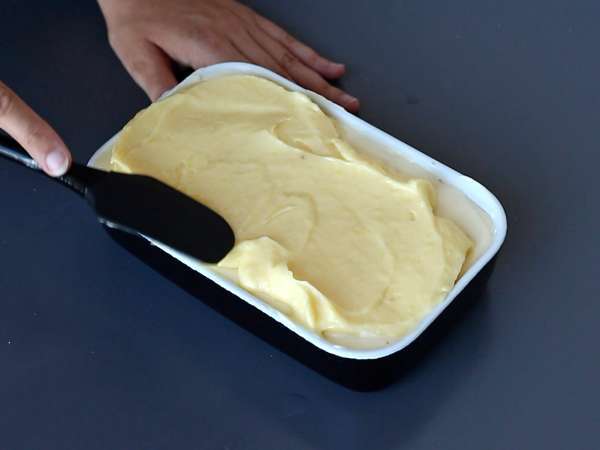 Tiramisù de limão: uma versão revisitada do clássico italiano, mais refrescante e irresistível - Preparação Passo 10