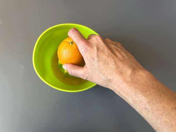 Água de Valência: o coquetel com espumante (cava) e laranja que conquistou o Mediterrâneo - Preparação Passo 1