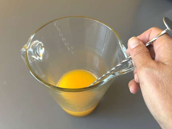 Água de Valência: o coquetel com espumante (cava) e laranja que conquistou o Mediterrâneo - Preparação Passo 3